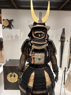 紺糸縅二枚胴具足