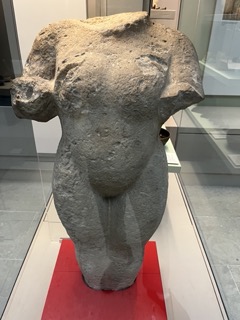最後に立つ女